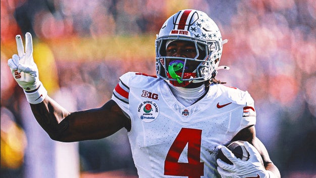 场球员在接 场球员在接